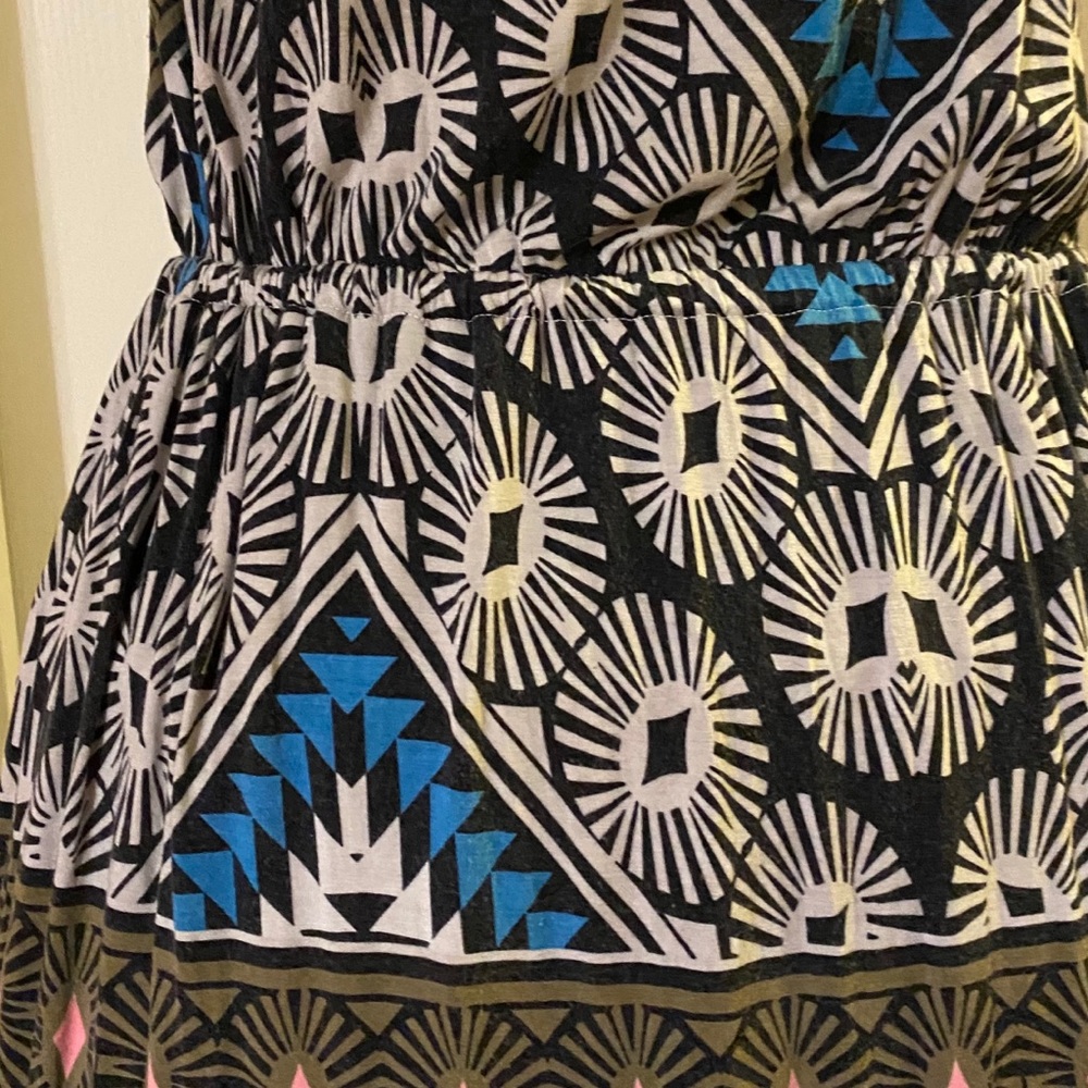 Modern-Aztec/Geometric Pattern - Picture 2 of 5